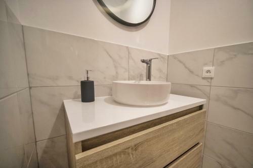 Apartamento ? Les Logis de La Tr�moille ? Cozy ? Netflix ?