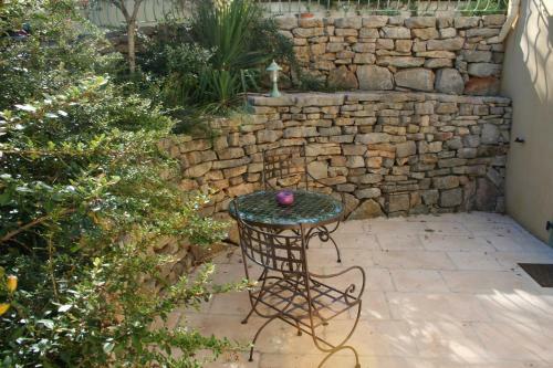 Bed & Breakfast Le Mas Des Tarentes Chambres D'h�tes