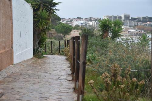Hostal Les Flots Bleus