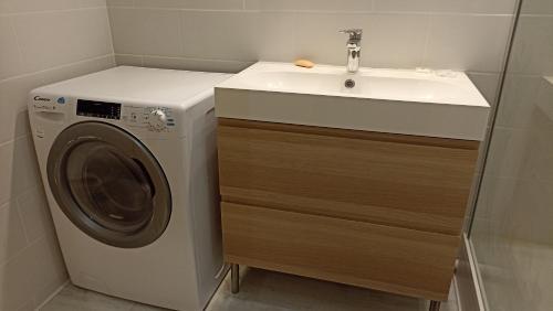 Apartamento Studio Neuf Climatis� Avec Terrasse (N.4)