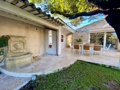 Villa Propri�t� Exceptionnelle � 25km D?aix En Provence - 8 Guests