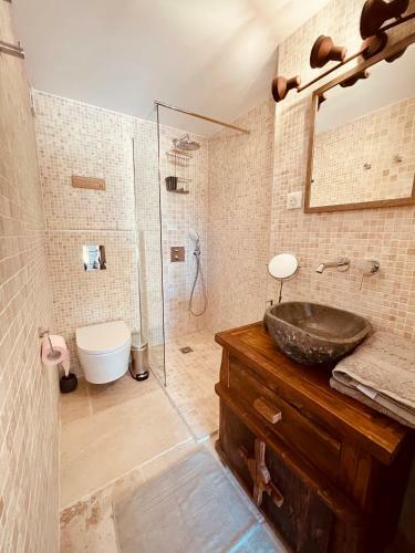 Villa Propri�t� Exceptionnelle � 25km D?aix En Provence - 8 Guests