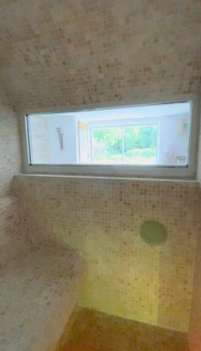 Villa Propri�t� Exceptionnelle � 25km D?aix En Provence - 8 Guests