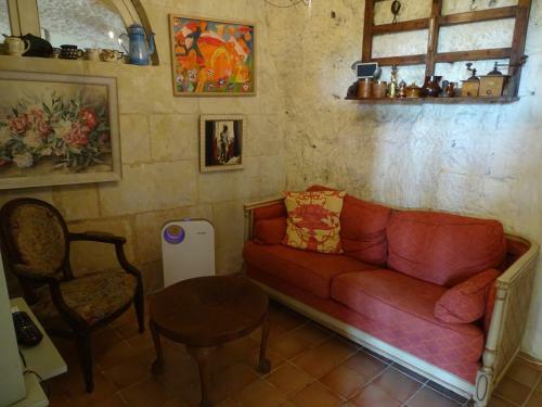 Bed & Breakfast La Cave De L'�peron