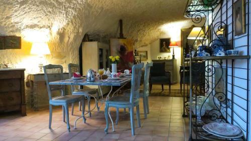 Bed & Breakfast La Cave De L'�peron