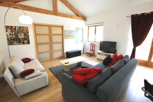 Apartamento Le Domaine Loft - Piscine - Jacuzzi - Parc