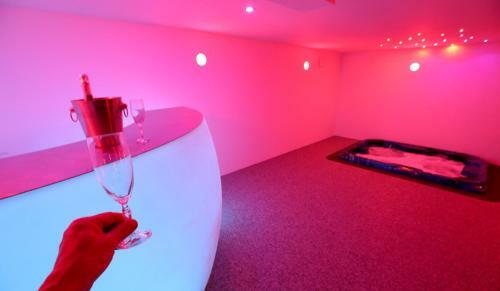 Apartamento Le Domaine Loft - Piscine - Jacuzzi - Parc