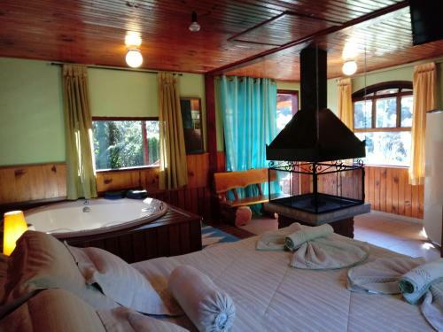 Hostal Pousada S�tio Das Astrap�ias