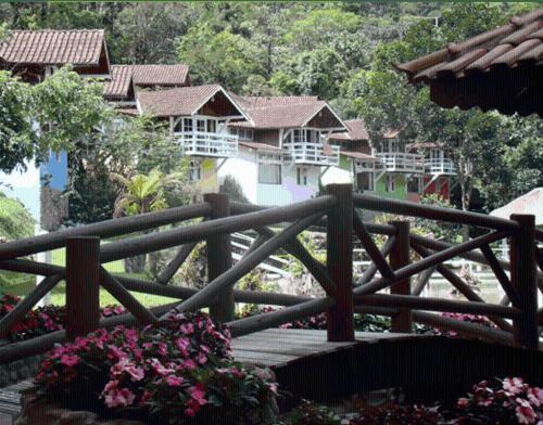 Hostal Pousada Chal�s Do Lago