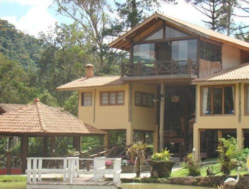 Hostal Pousada Chal�s Do Lago