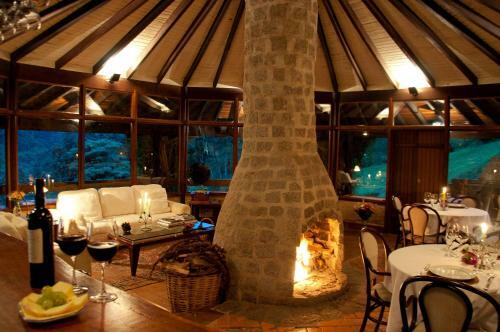 Hostal Pousada Tijup�