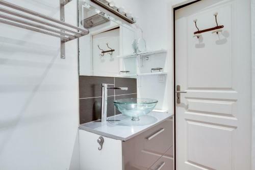 Welkeys Apartment - Regourd