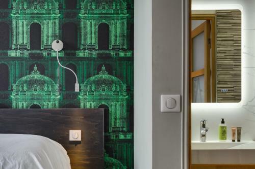Hotel H�tel Une Chambre En Ville