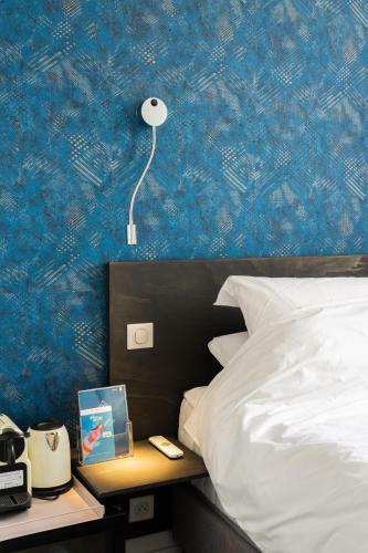 Hotel H�tel Une Chambre En Ville