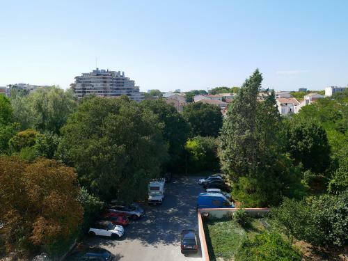 Apartamento Botanic Garden Studio Cosy, Parking, M�tro, Netflix