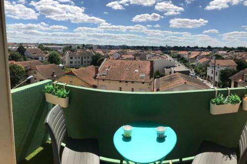 Apartamento The Colored Cocoon Aux Minimes ! Parking ! 2 Balcons !