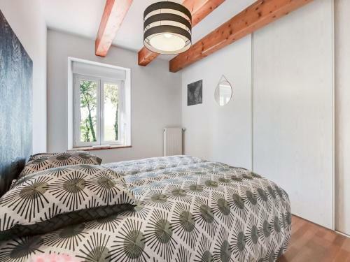 Tranquil Holiday Home In Vains Overlooking Mont Saint-michel