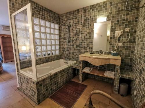 Hotel H�tel La F�te En Provence