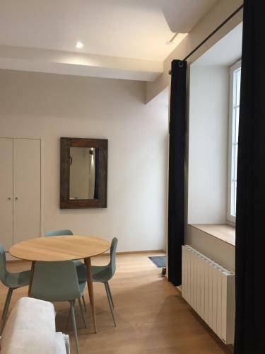 Apartamento Ancien Couvent Dans Le Centre Historique de Valence