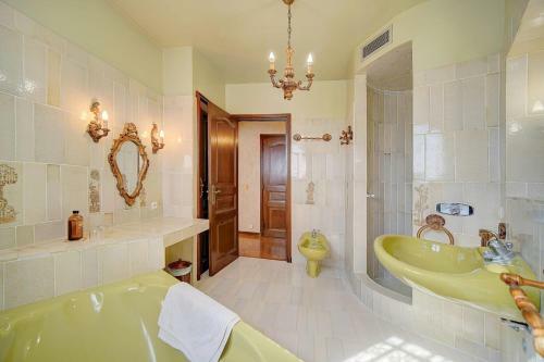 Immogroom- Villa- Pool - Sea View - Parking - Independence Congressbeaches