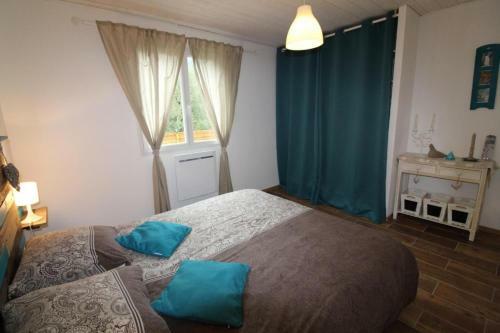 Logement, Rez-de-jardin D?une Maison, Or�e Du Bois