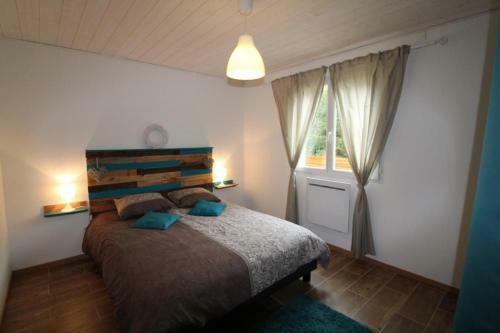 Logement, Rez-de-jardin D?une Maison, Or�e Du Bois