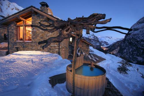 Hostal Chalet Colinn