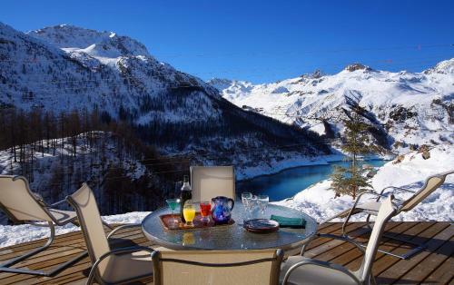 Hostal Chalet Colinn