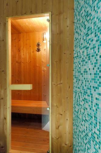 Hostal Chalet Colinn