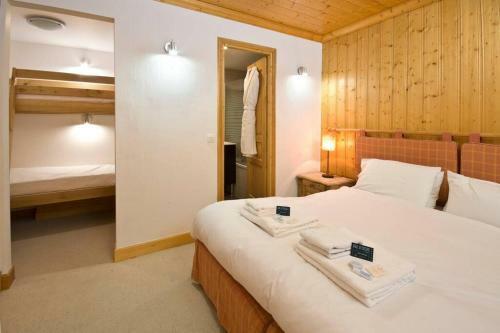 Central 3 Bedroom Apartment - 100m From Ski Lifts
