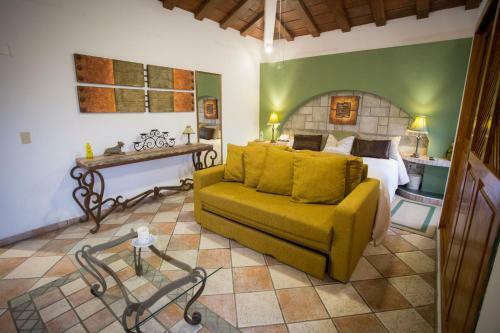 Villa Bella Bed & Breakfast Inn