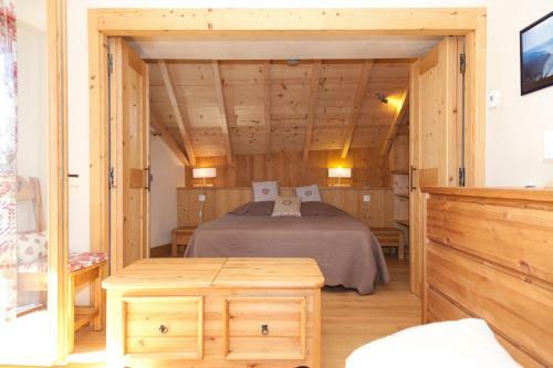 Chalet De La C�me