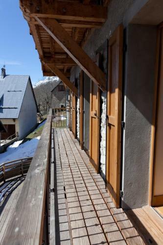 Chalet De La C�me
