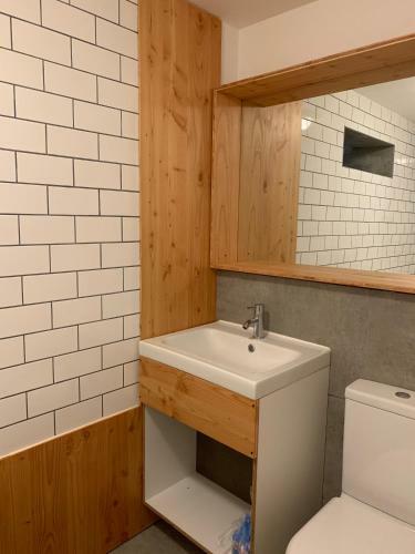 Apartamento The Old School House, Les Ougiers