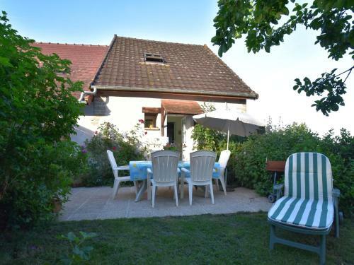 Serene Holiday Home In Vignol With Swimming Pool