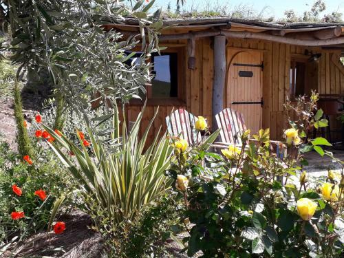 Bed & Breakfast Cabanes Tr�sors de Campagne,spas Privatifs