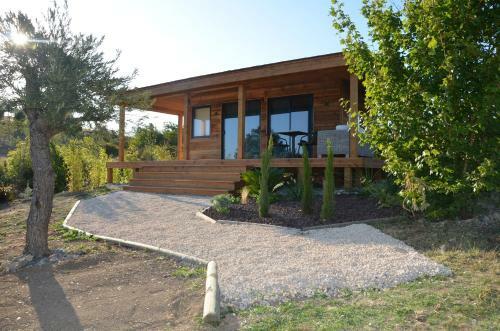Bed & Breakfast Cabanes Tr�sors de Campagne,spas Privatifs