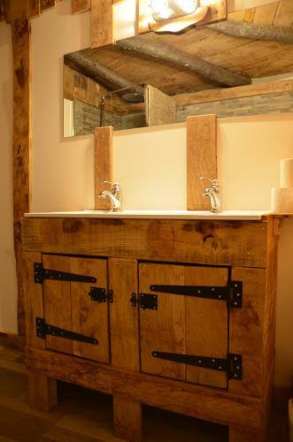 Bed & Breakfast Cabanes Tr�sors de Campagne,spas Privatifs