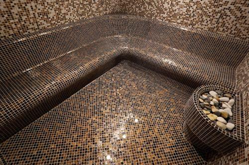 Seven Generations Winery Hotel