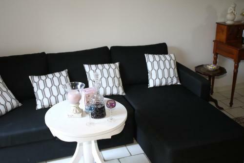 Apartamento Coquet T2 ,terrasse,parking ,4 Kms D Avignon