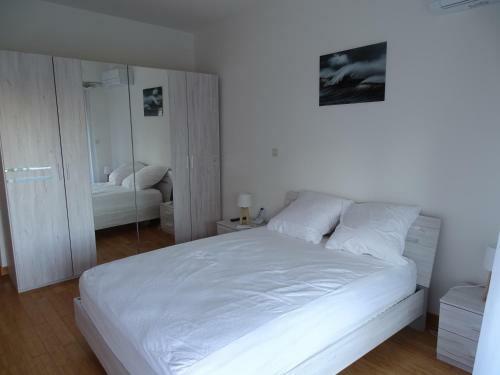 Apartamento Appartement Standing Marina Baie Des Anges / Nice