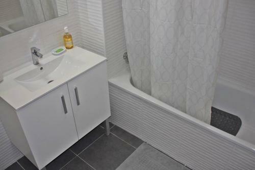 Apartamento Eklore - 3p - Piscine - Terrasses - Clim - Wifi