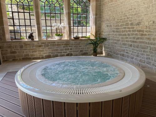 Villa Demeure de Prestige Avec Piscine Chauff�e Et Spa