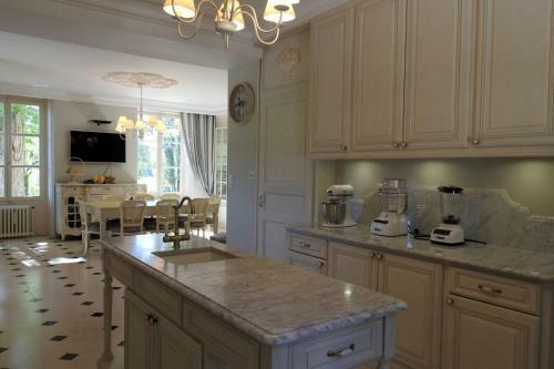 Villa Demeure de Prestige Avec Piscine Chauff�e Et Spa