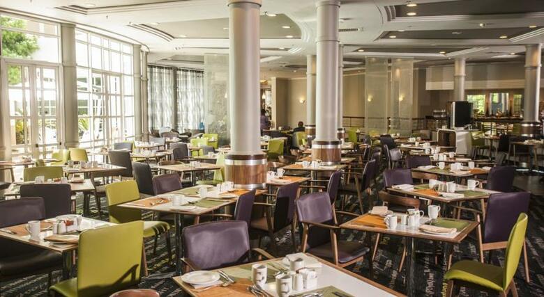 Hotel Garden Court Sandton City