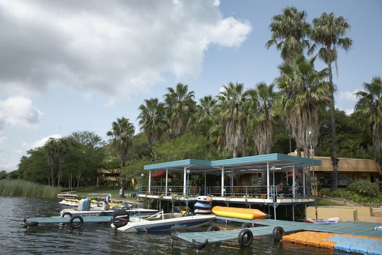 Hotel Cabanas Sun City