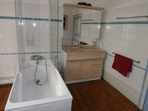 Hostal Ch�teau De Yaucourt Bussus