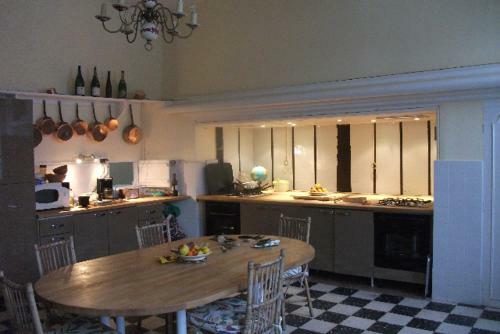 Hostal Ch�teau De Yaucourt Bussus