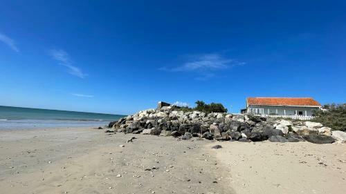 Maison Sur La Plage Avec Vue Mer Panoramique