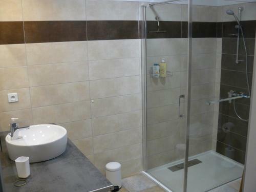 Apartamento Studio Entre Savines Et Embrun Pres Du Lac de Serrepon�on
